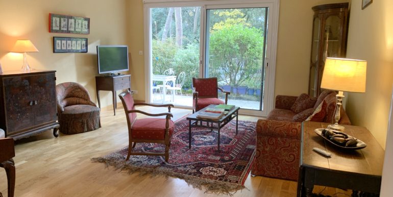 APPARTEMENT LAJARRIGE SALON