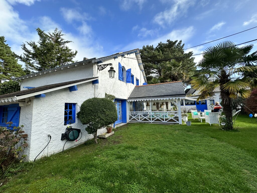 44350 GUERANDE – belle propriété sur parc 1319m² –